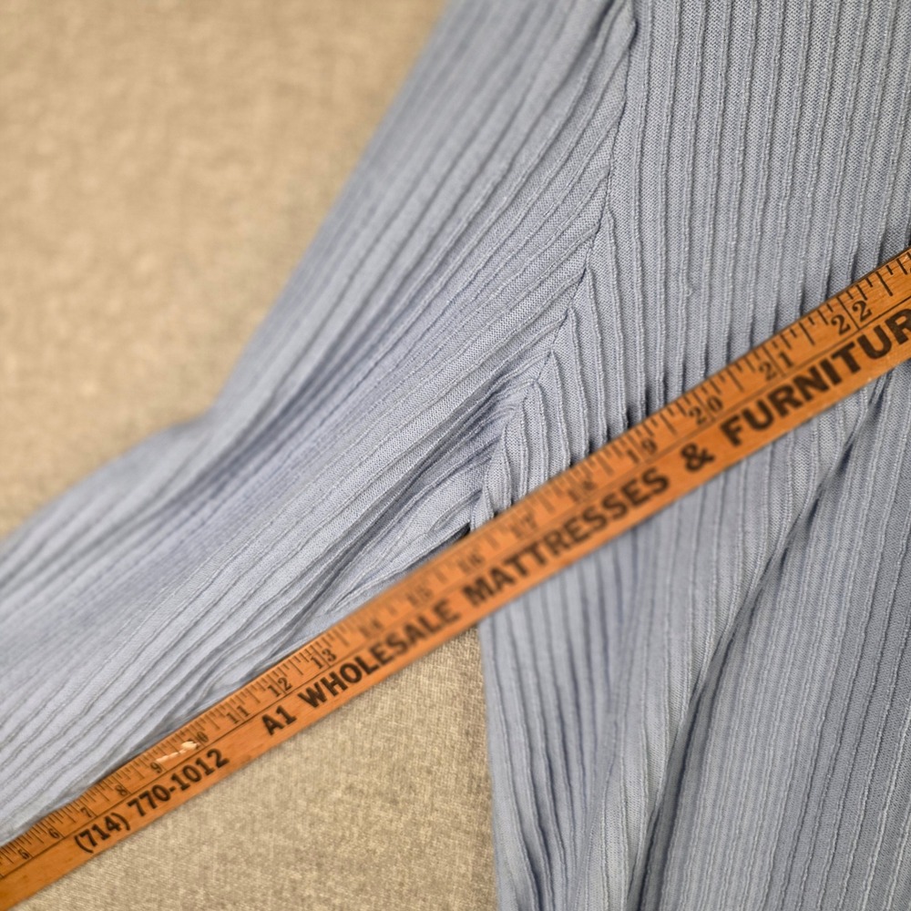 Arach & Cloz Womens Blue Ribbed Ruffle Trim Henley Sweater Top Size L - Picture 3 of 9